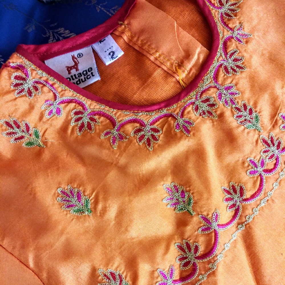 Beautiful India Traditional Childwear - Picture 4 of 7